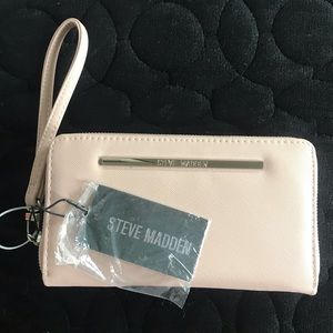 🎀👛 STEVE MADDEN WRISTLET 👛🎀